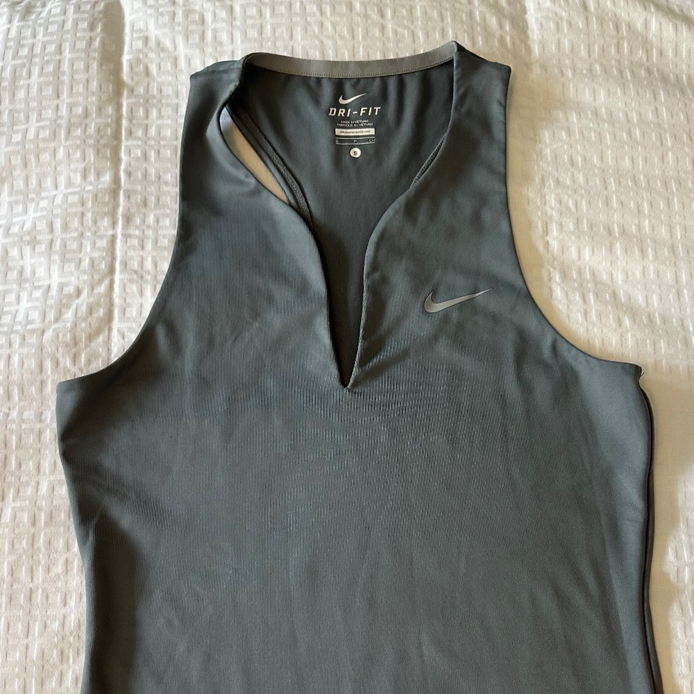 Nike tennis top